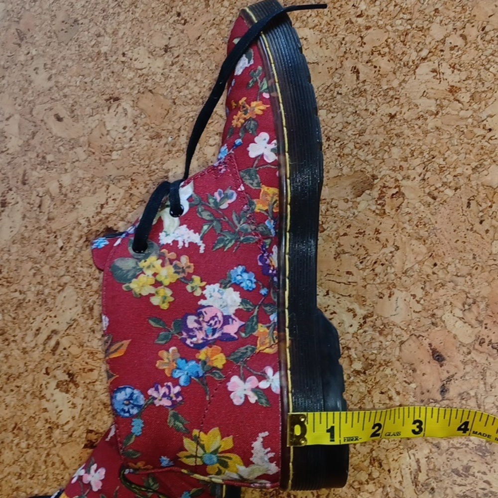 Dr. Martens Women's Air Wair Red Floral Daytona Canvas Chukka Boots Size 8 - Picture 8 of 10